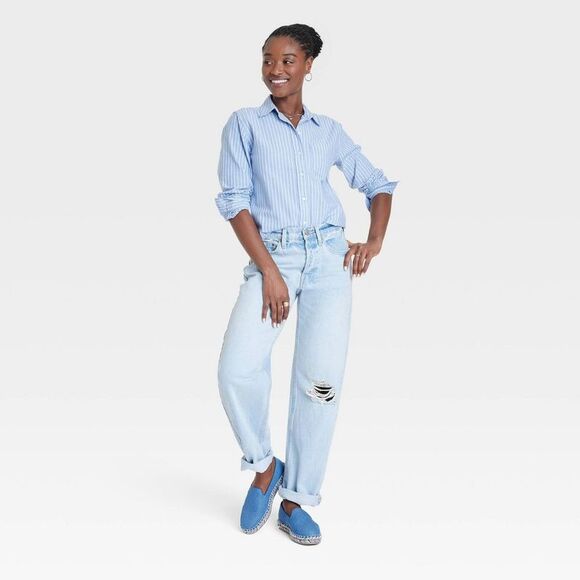 Universal Thread -  Women's Mid-Rise Baggy Jeans Clas Light Wash - Picture 4 of 4